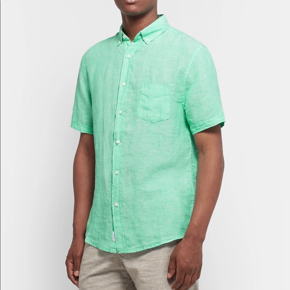 Omnia Men’s Mint colored linen polo